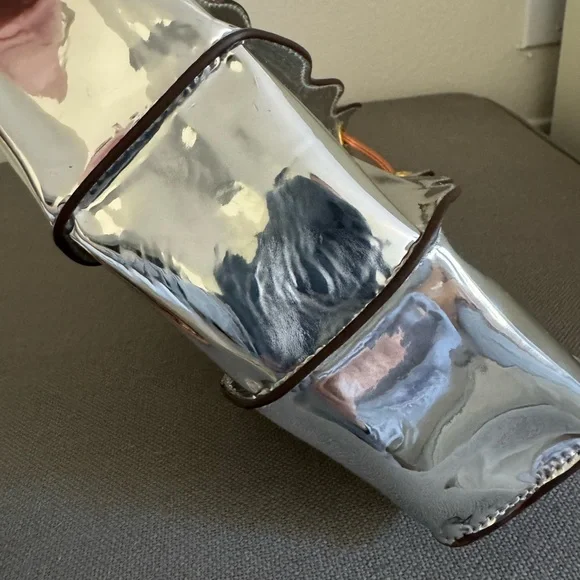 Ulla Johnson Adria Pleated Wave Leather Wristlet / Crossbody Bag. EUC. - Picture 6 of 9